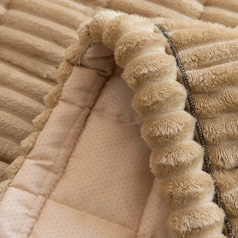 Moderniqa | Plush Flannel Sofa Cover