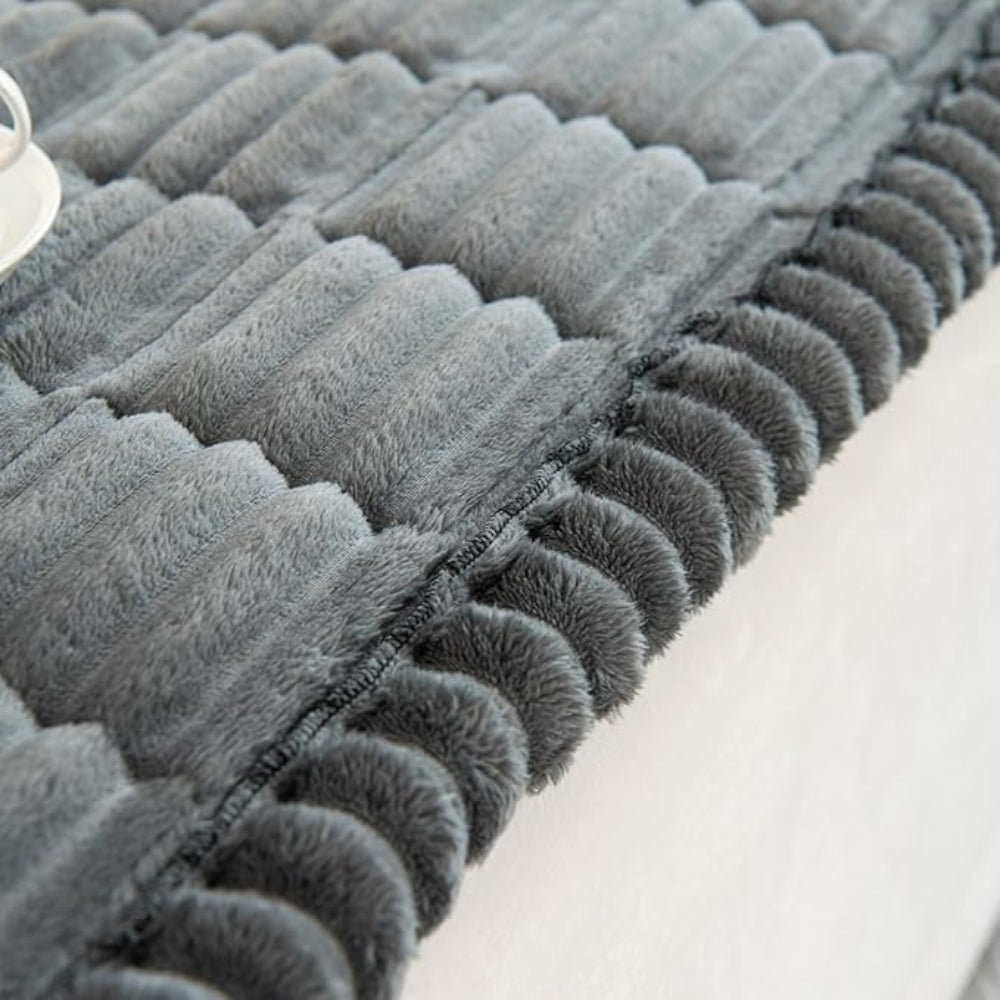 Moderniqa | Plush Flannel Sofa Cover