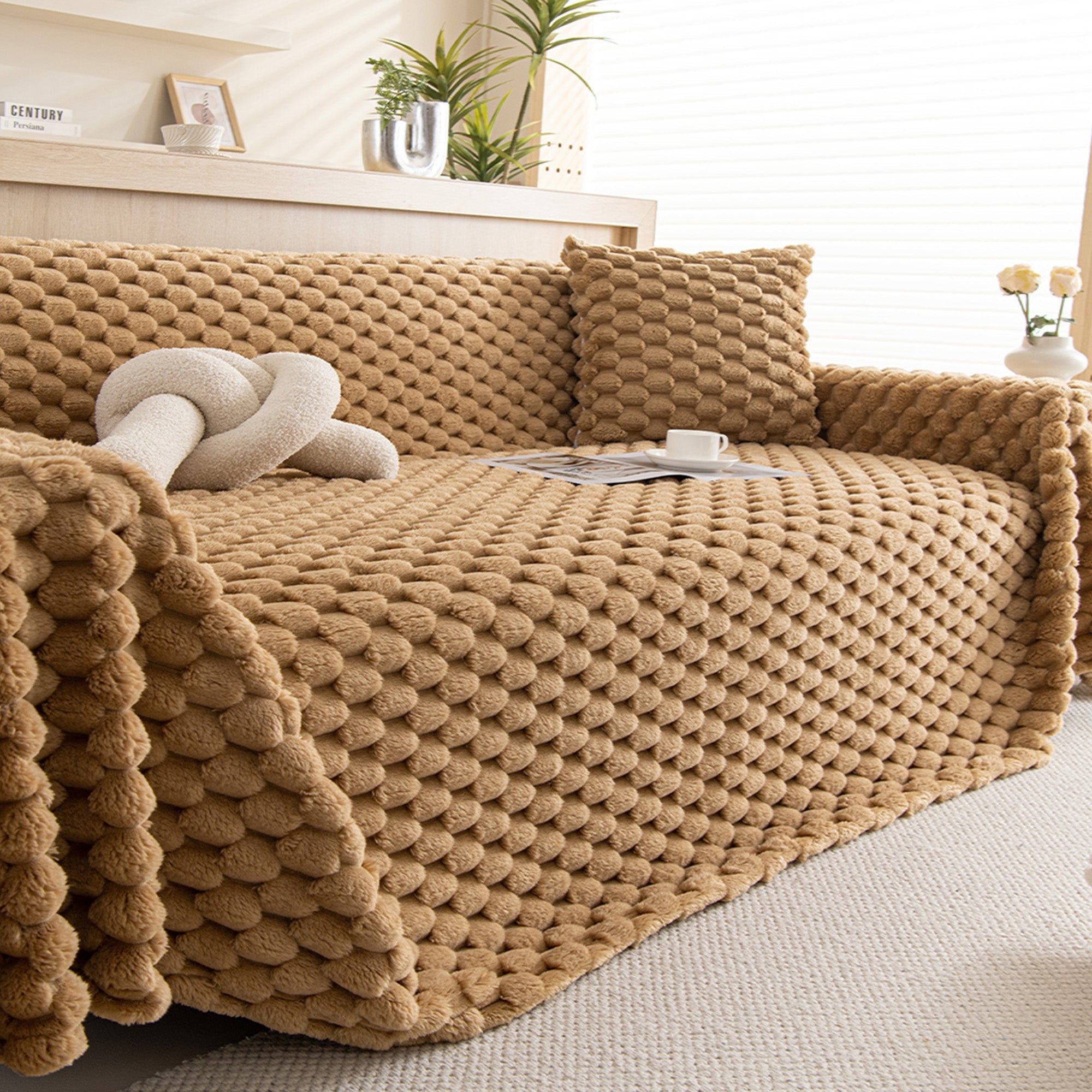 Moderniqa | Pet-friendly sofa cover