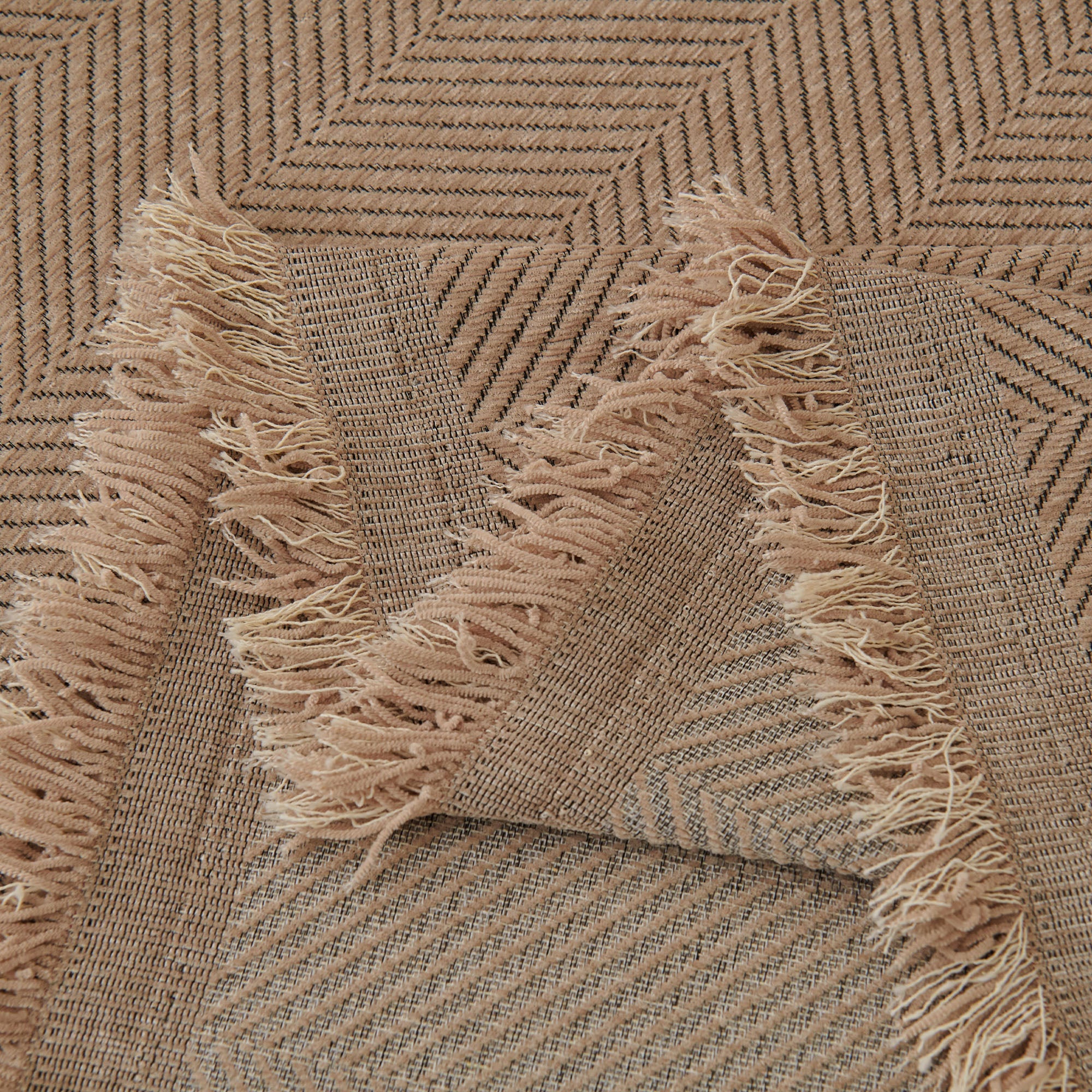 Moderniqa | Soft breathable sofa cover