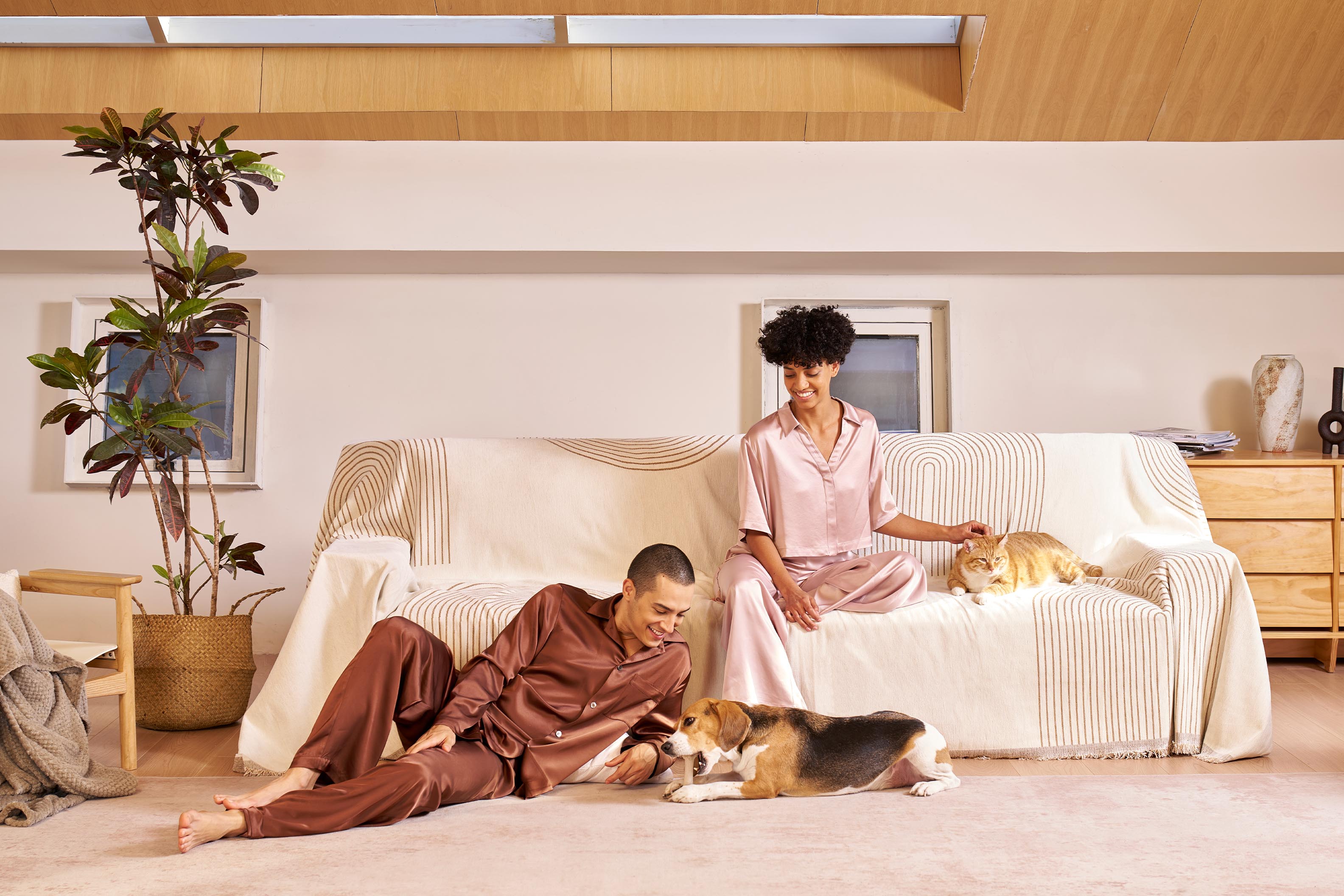 Moderniqa | Elegant Chenille Sofa Cover