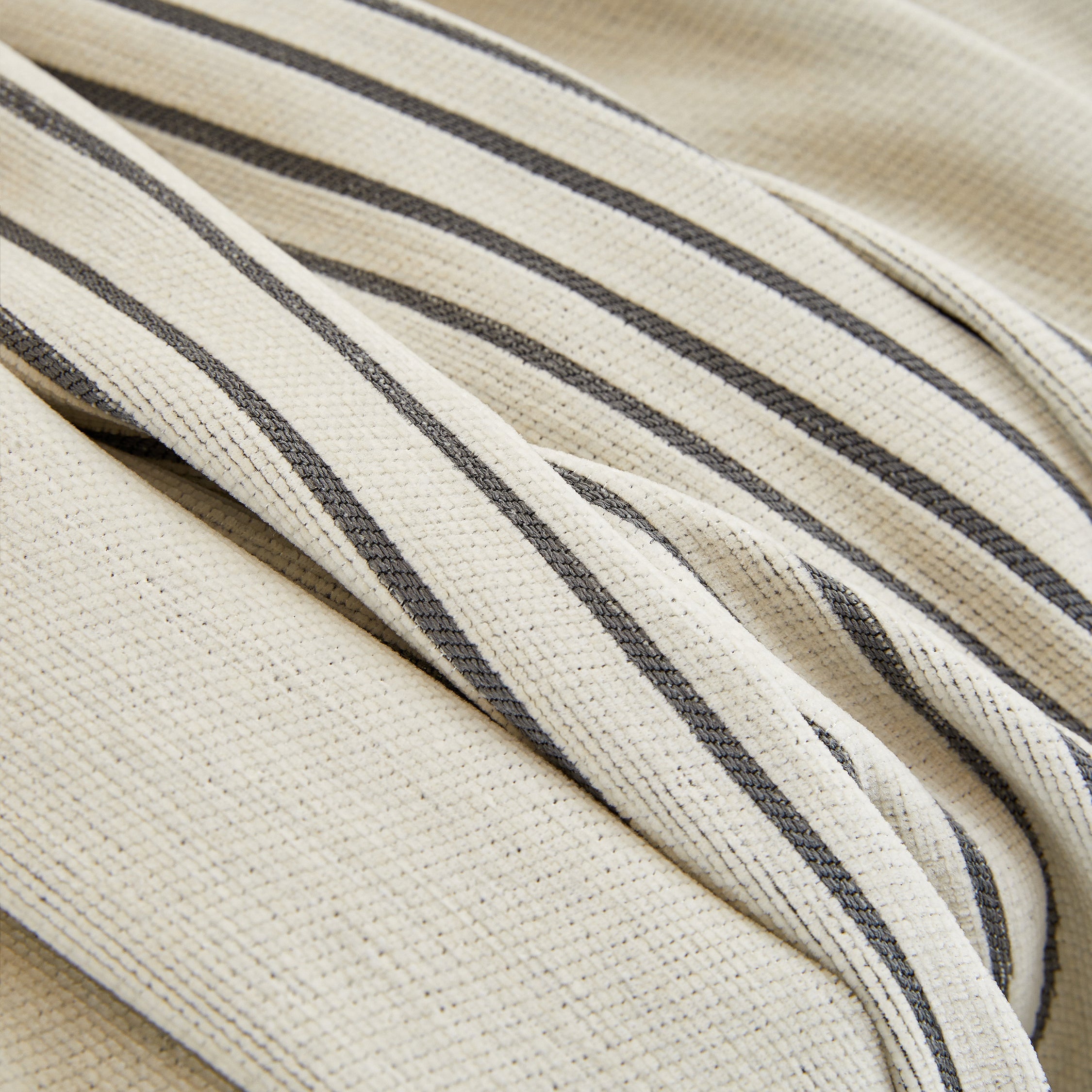 Moderniqa | Elegant Chenille Sofa Cover