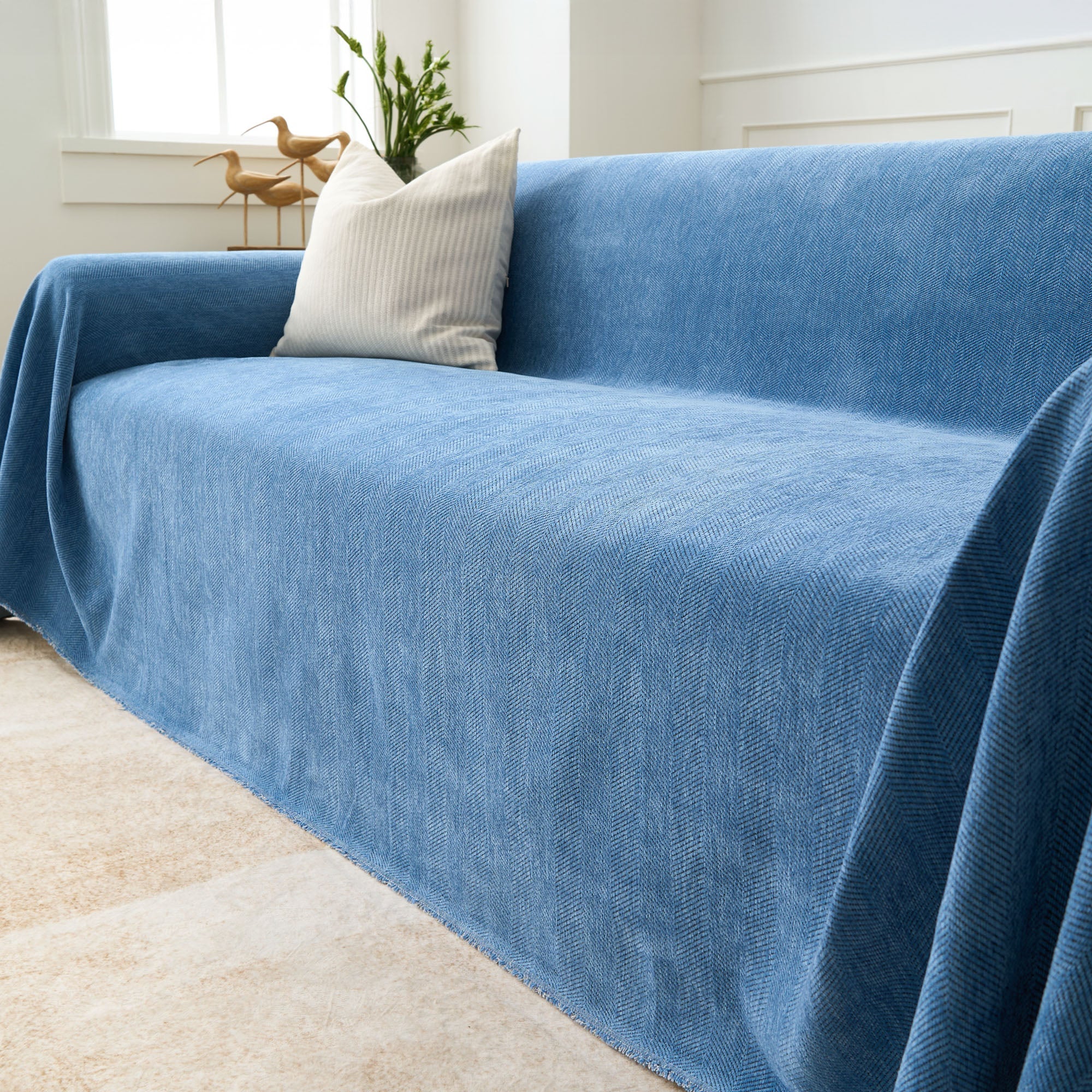 Moderniqa | Pet-friendly herringbone sofa cover