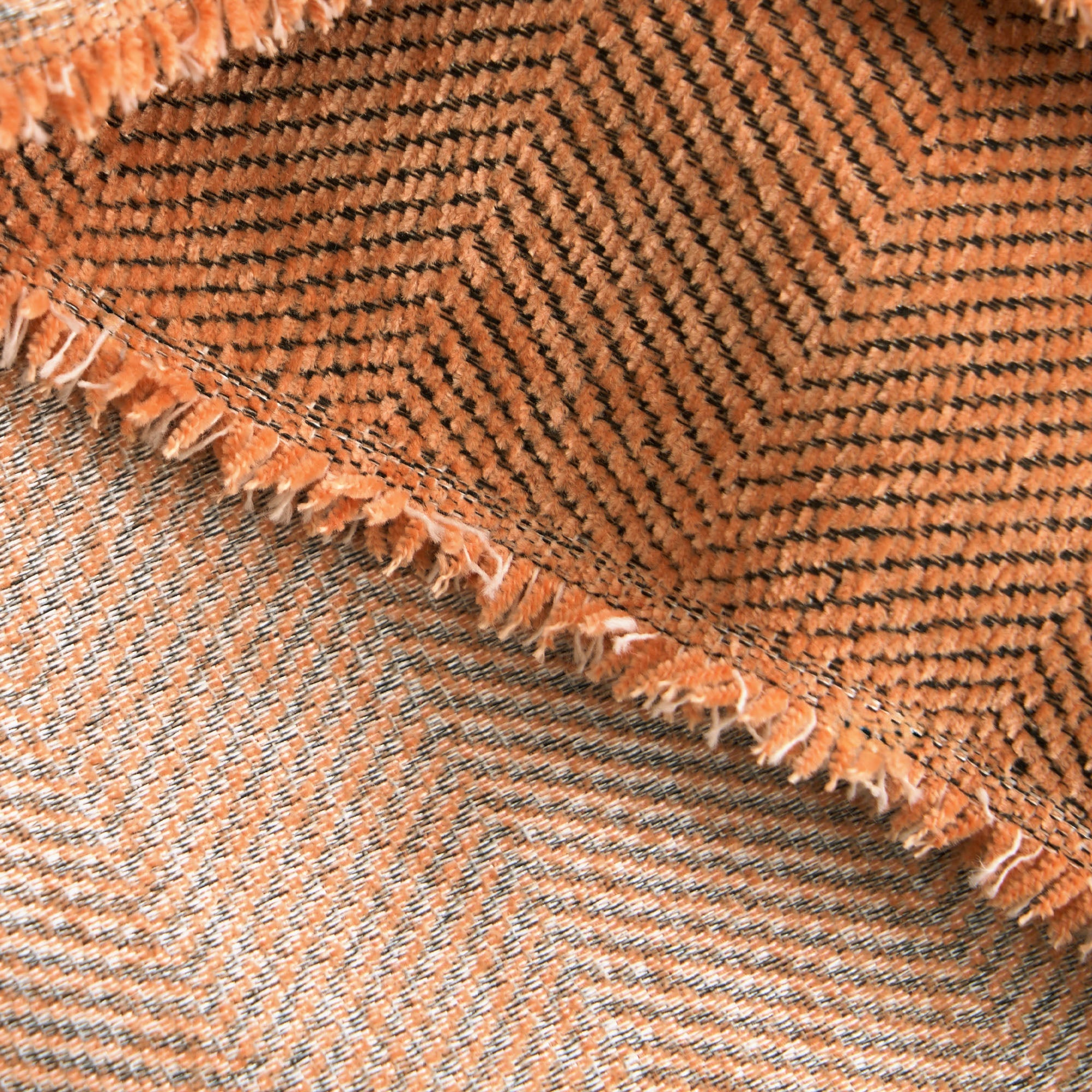Moderniqa | Pet-friendly herringbone sofa cover