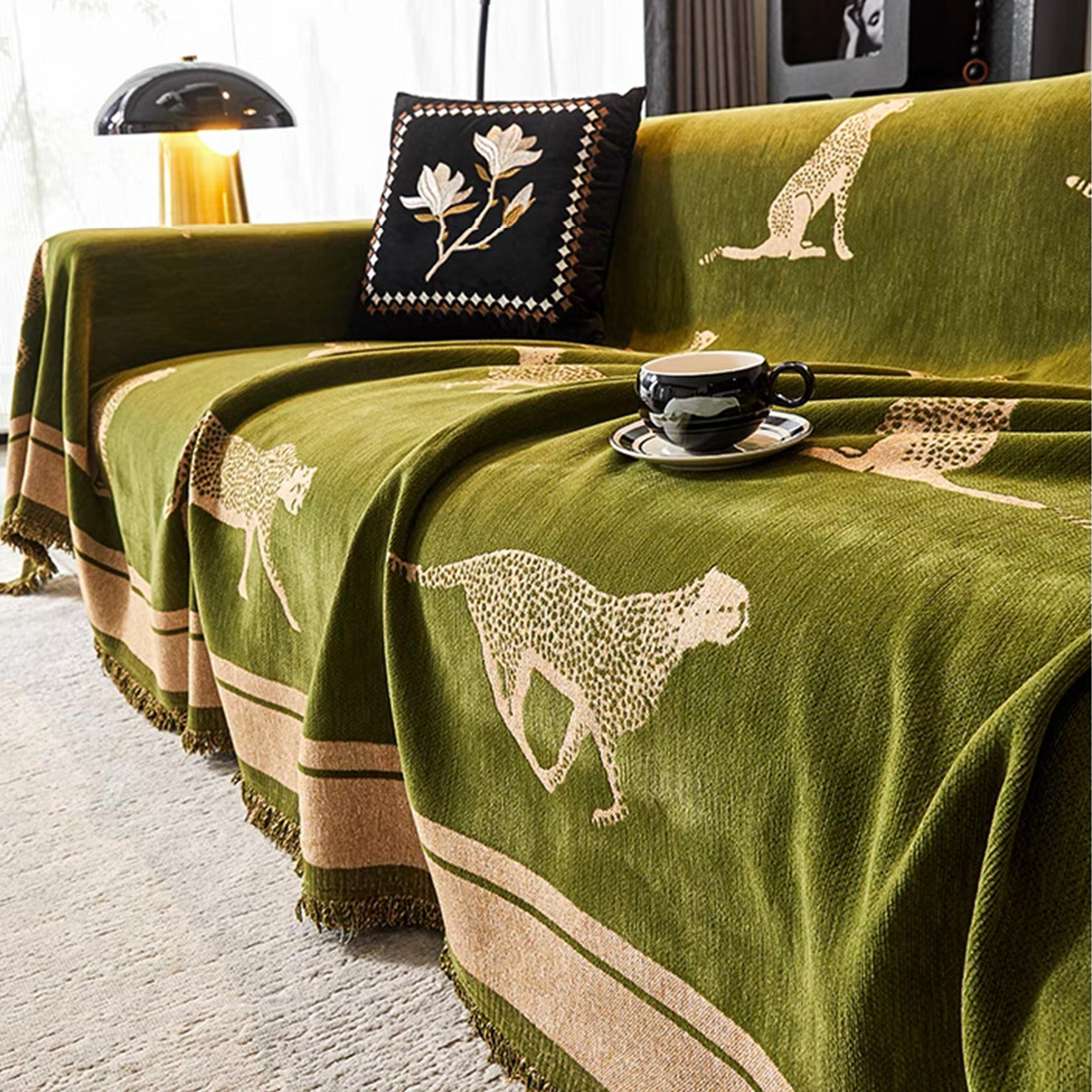 Moderniqa | Durable Cheetah Print Sofa Cover