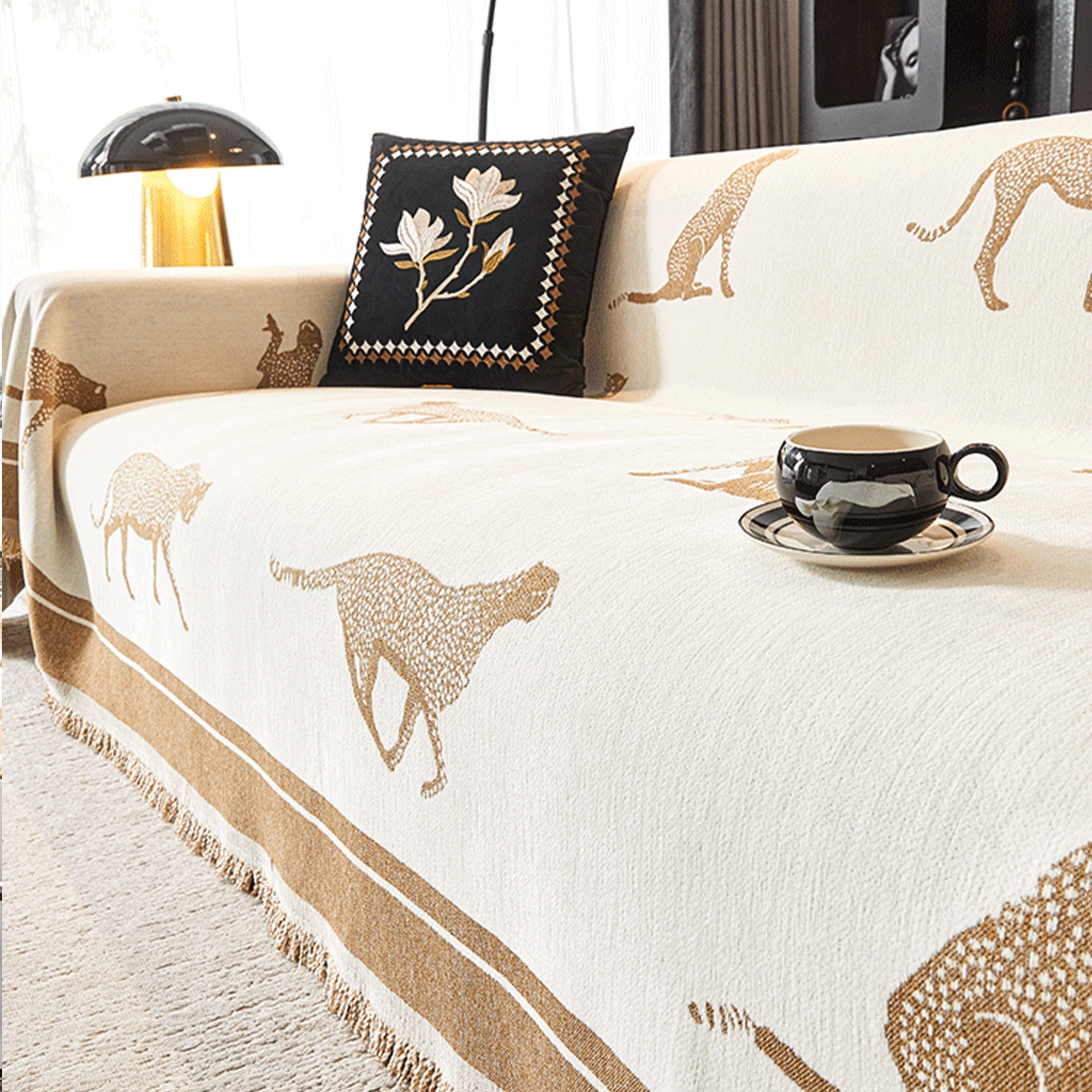 Moderniqa | Durable Cheetah Print Sofa Cover