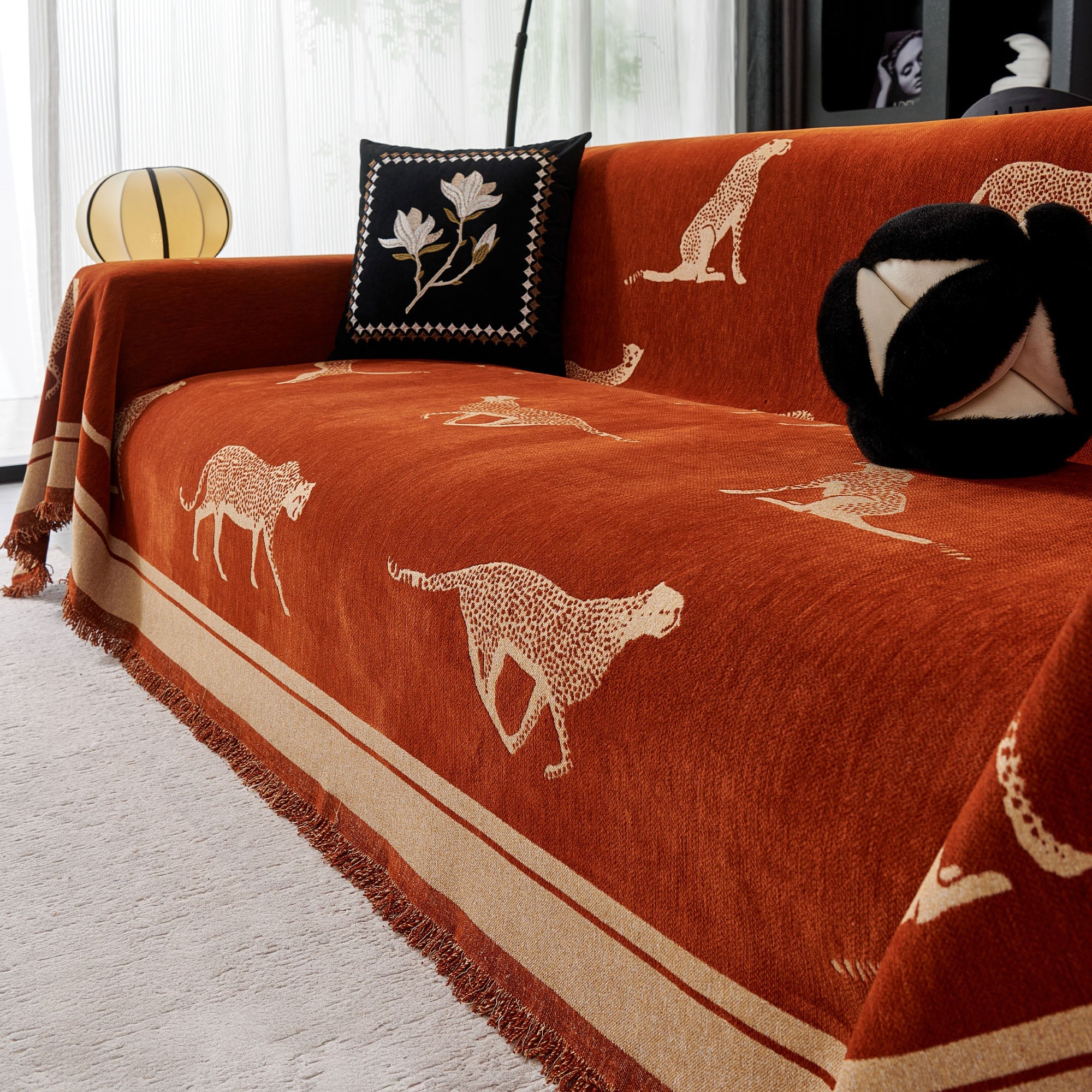 Moderniqa | Durable Cheetah Print Sofa Cover